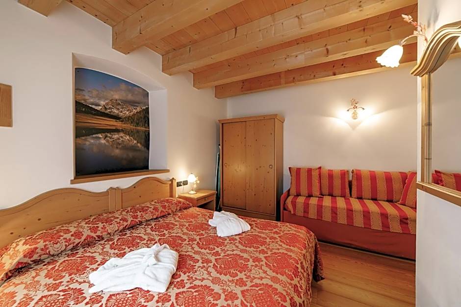 Al Bivio - Hotel & Apartments