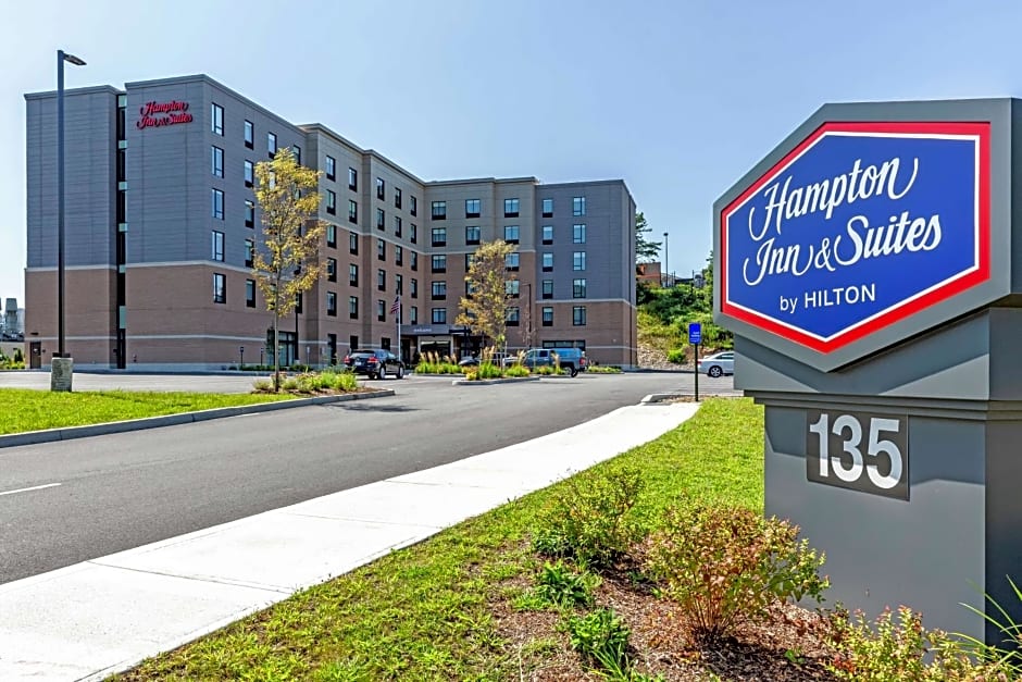 Hampton Inn By Hilton & Suites Boston-Waltham