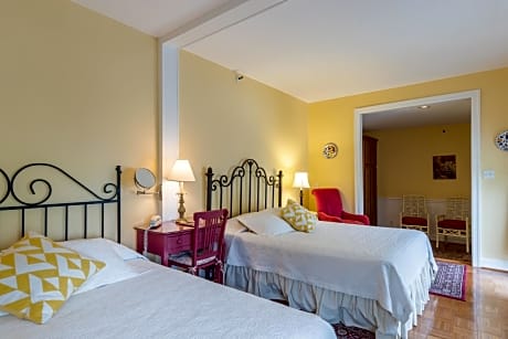 Premium Queen Room with Two Queen Beds - Top Floor