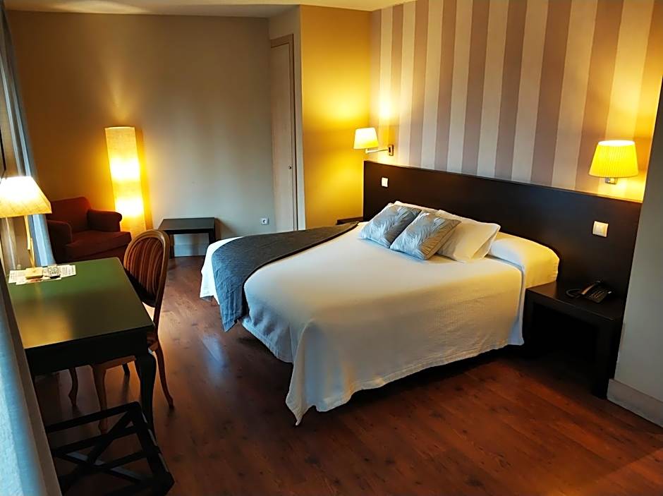 Hotel Puerta del Arco