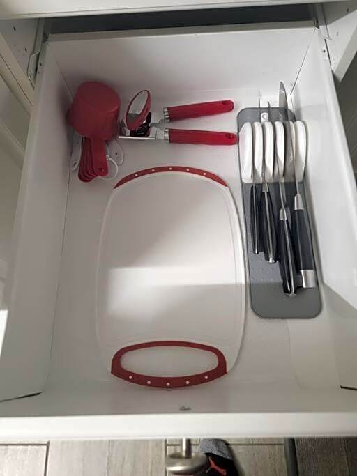 Staycation Studio Apartment, Private kitchen , Washroom, Micro Gym & Free Onsite Parking