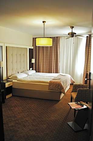 Comfort Double Room with Terrace