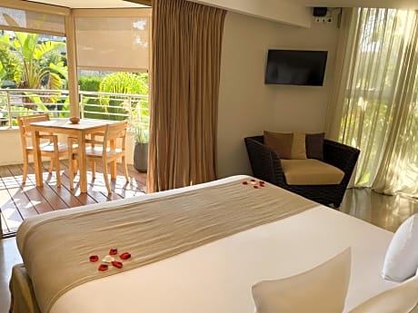 Junior Suite with Sea View and Terrace