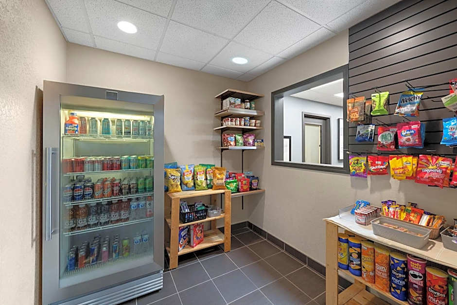 Travelodge Suites by Wyndham Estevan