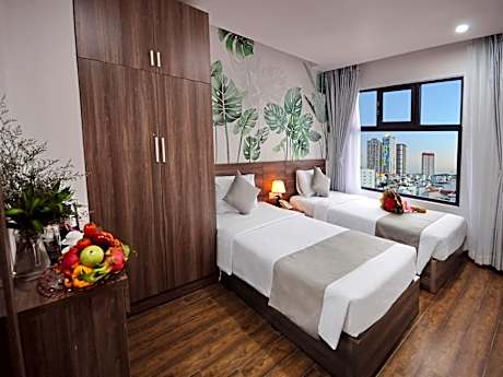 Deluxe Double Or Twin City View