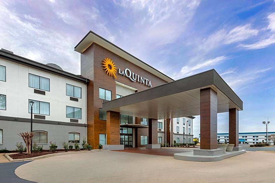 La Quinta Inn & Suites by Wyndham Meridian