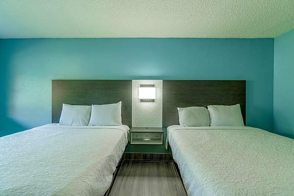Lone Star Inn & Suites by OYO Harlingen TX
