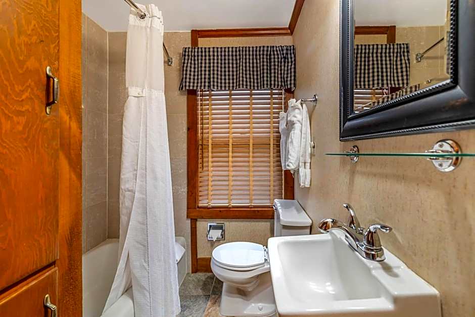 The Inn at Gran View Ogdensburg, an Ascend Collection Hotel