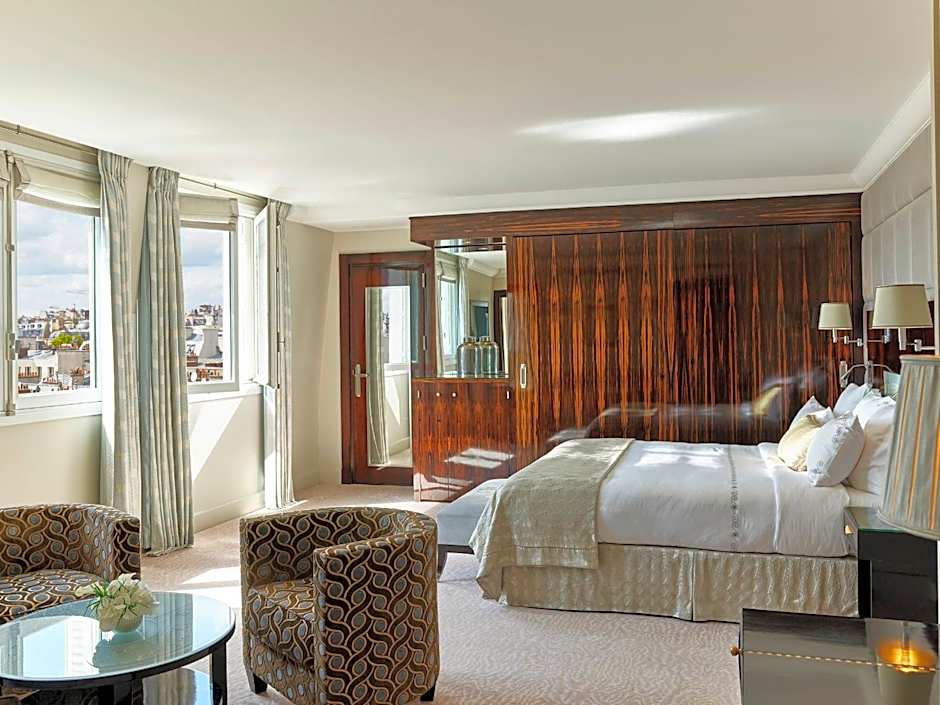 Hotel Plaza Athenee - Dorchester Collection