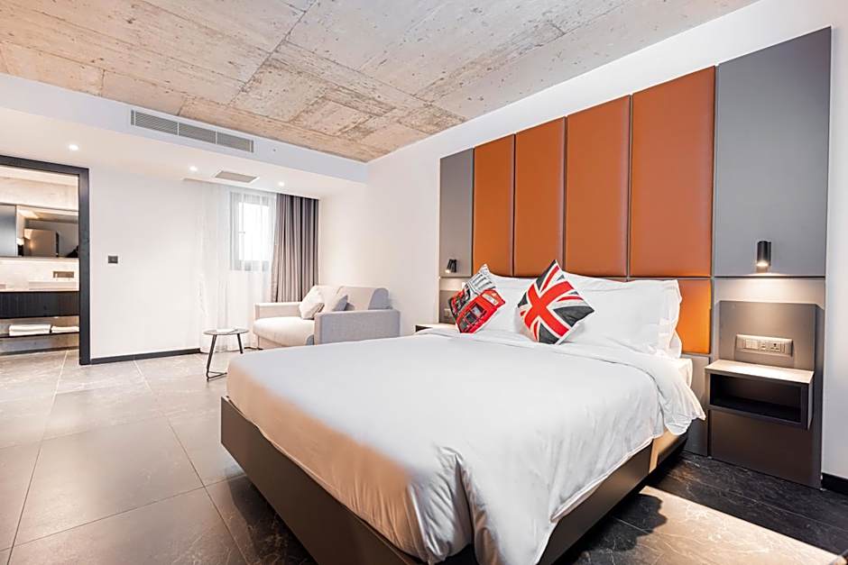 The Londoner Hotel St. Julian's