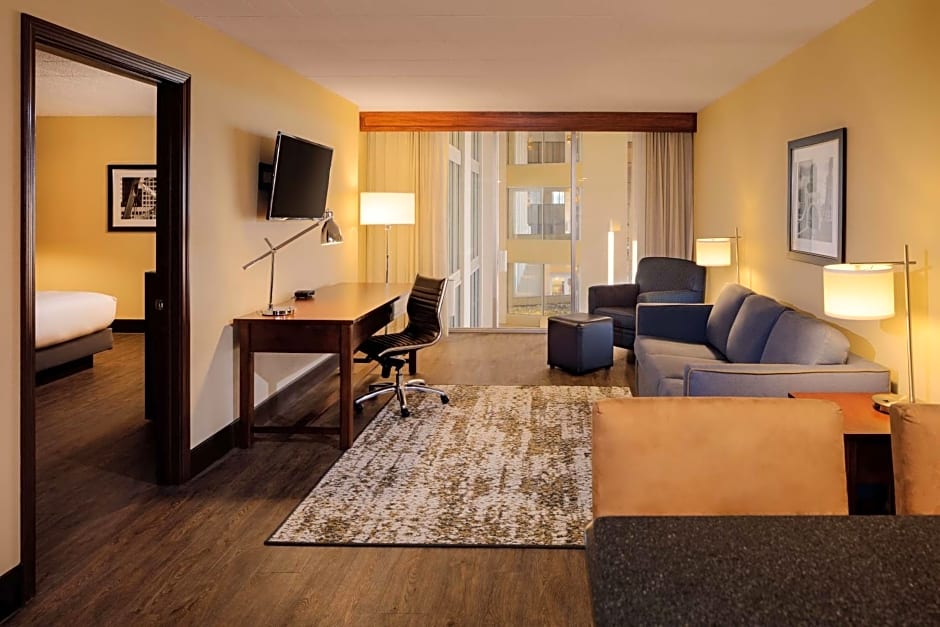 DoubleTree By Hilton Hotel Pittsburgh - Cranberry