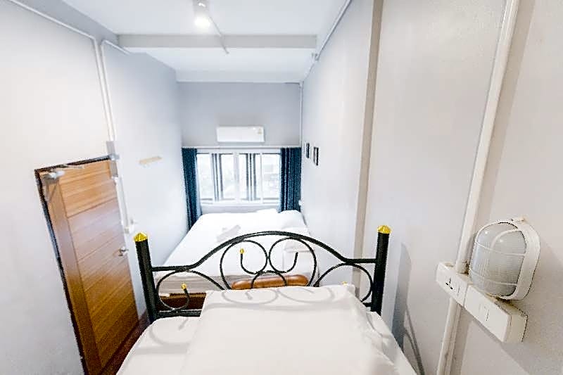 OYO 480 Lemon Siam Hostel