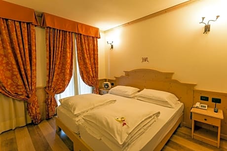 Double or Twin Room with Balcony