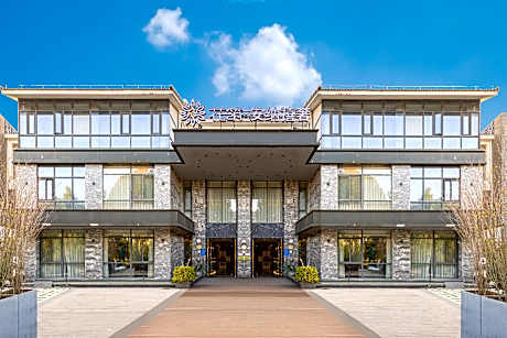 Floral Anna Luxury Homestay