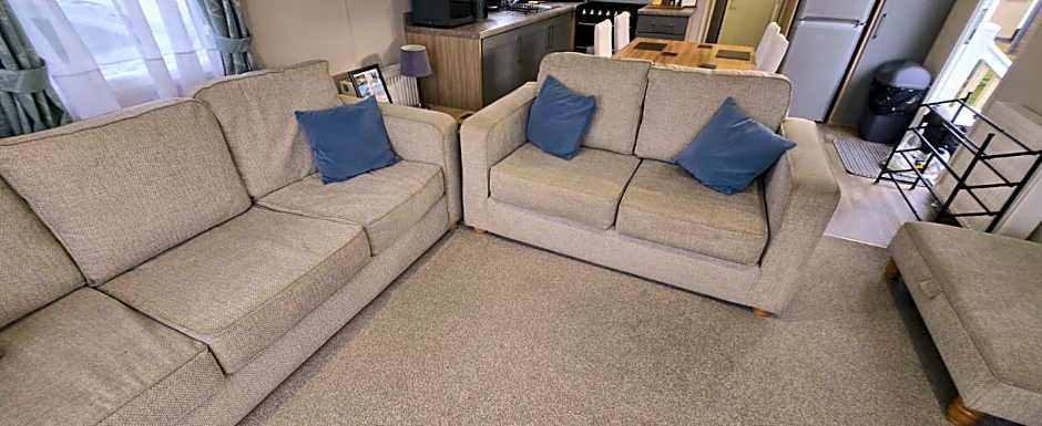 J2 static caravan at Fairway Holiday Park