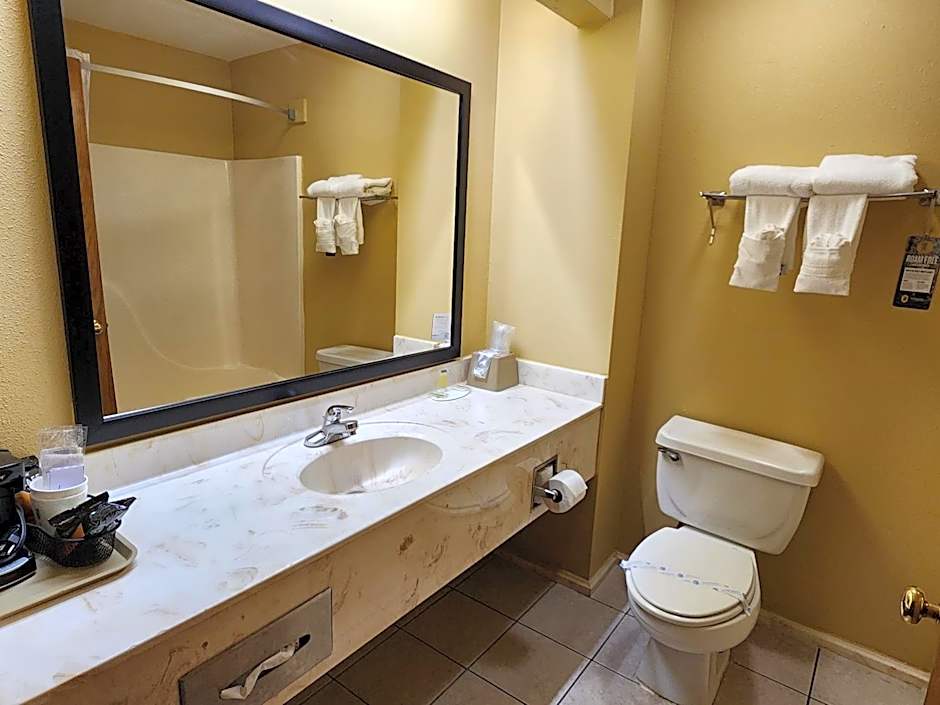 Super 8 by Wyndham Pine Bluff