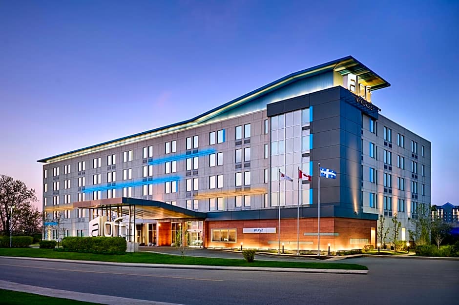 Aloft Montreal Airport