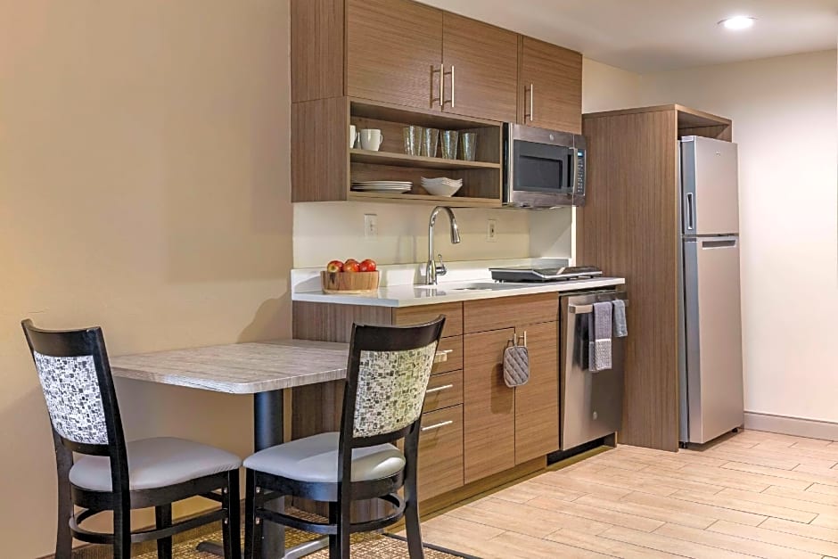 MainStay Suites Foxboro - Mansfield