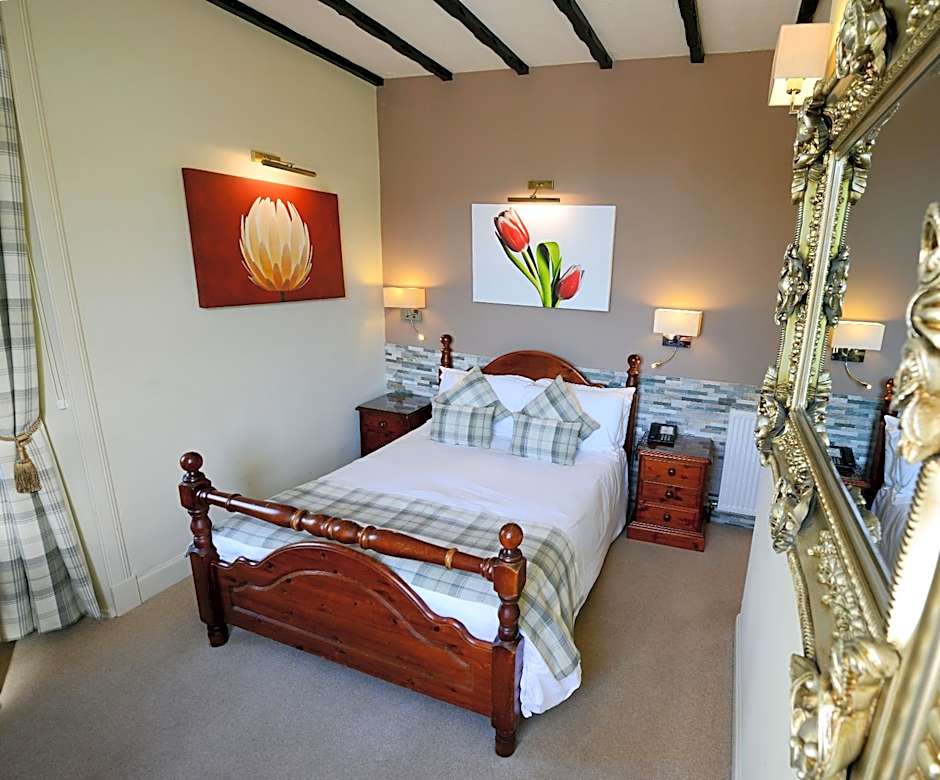 Ardlui Hotel