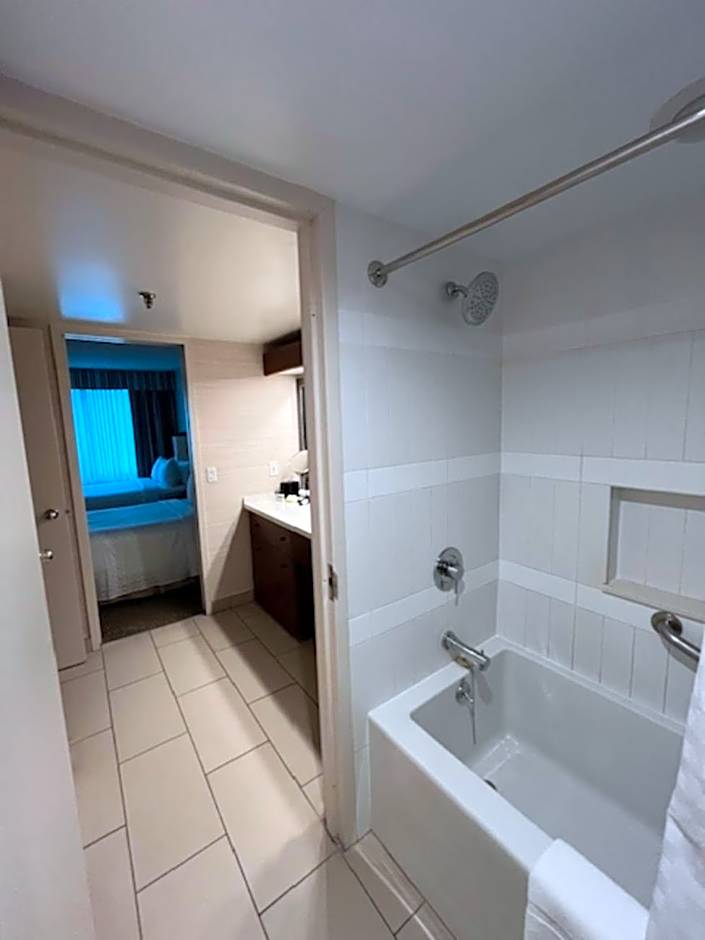 Cambridge Suites Toronto