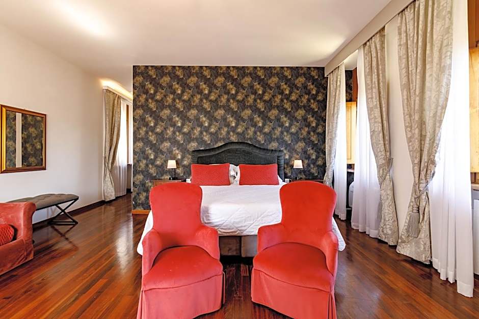 Agriturismo Villa Godenano - Pool&Restaurant