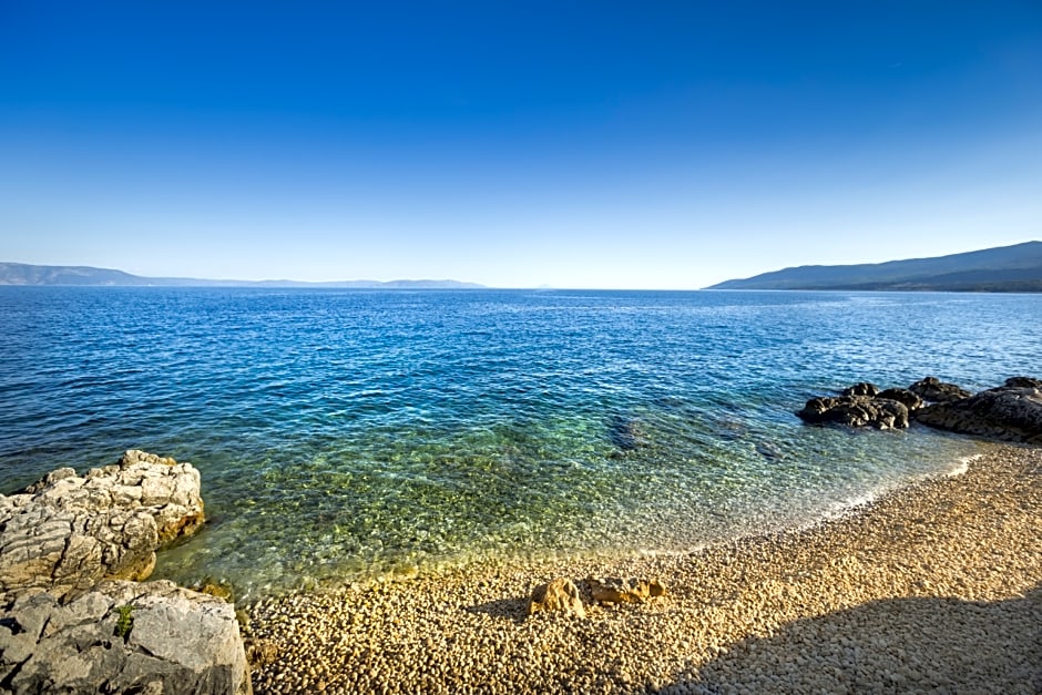 Miramar Sunny Hotel & Residence