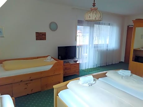 Quadruple Room with Balcony