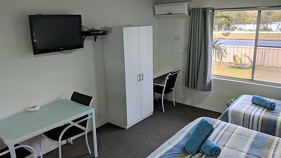 Harrington Village Motel