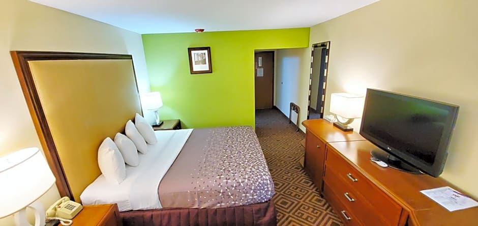 Travel Inn and Suites