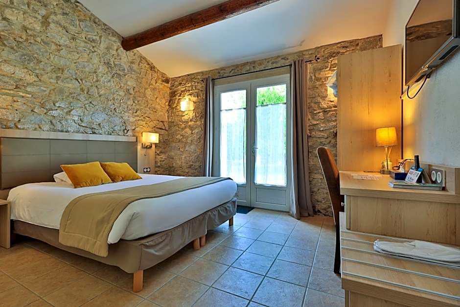 Logis Hôtel & Spa Déjeunez Sous L'Arbre