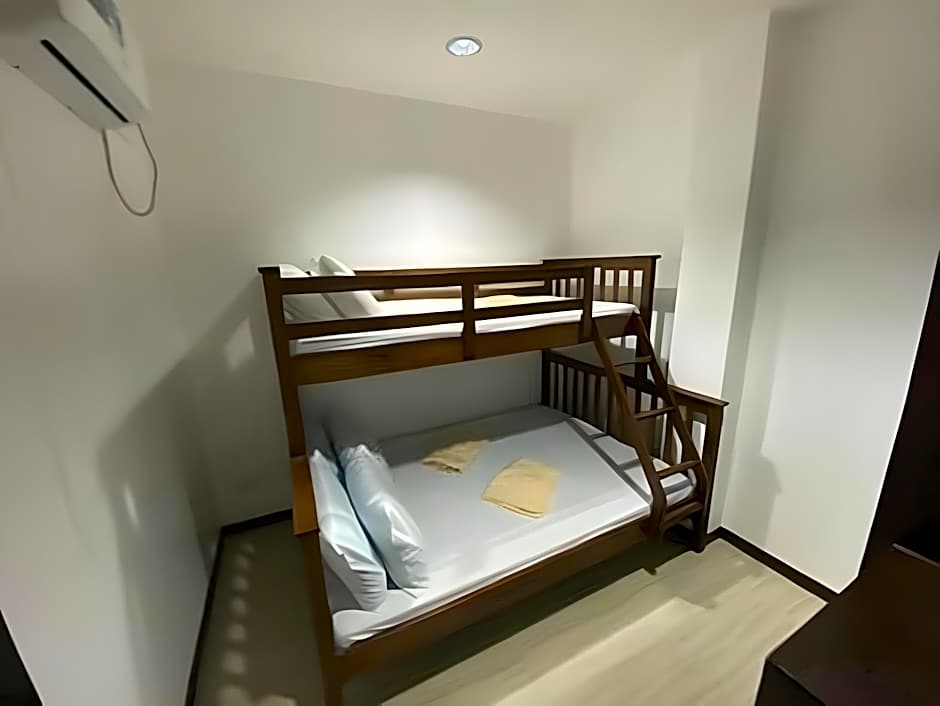 Ma Lourdes Inn- Washington Street