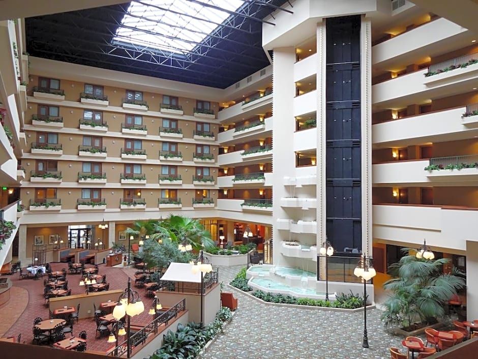DoubleTree by Hilton Davenport