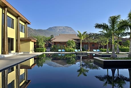 Mulberry Shades Bengaluru Nandi Hills, a Tribute Portfolio Resort