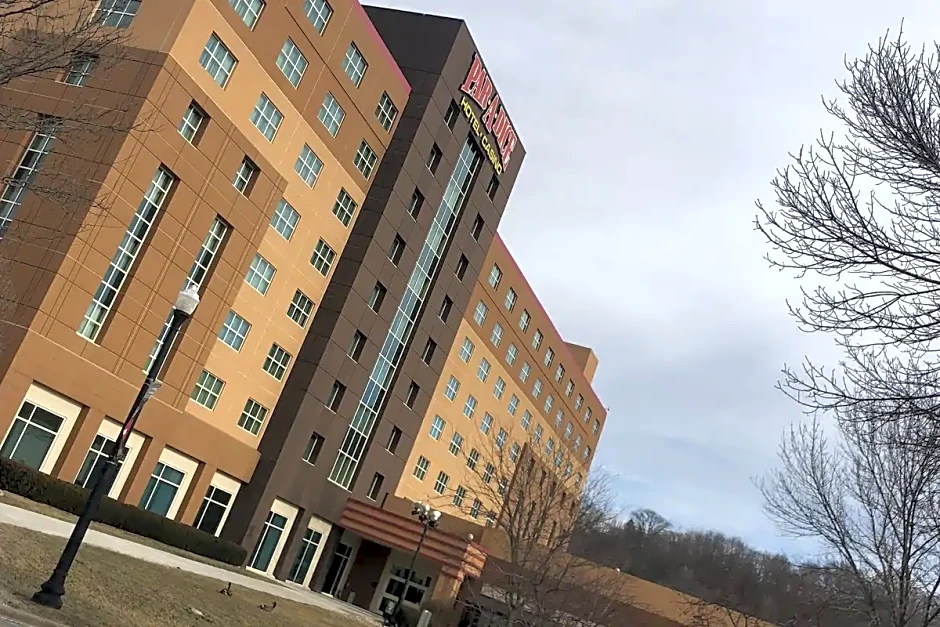 Par-A-Dice Hotel & Casino