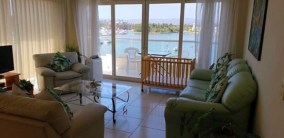 Marina Banderas Suites Hotel Boutique