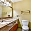 OYO Townhouse Oklahoma City Airport