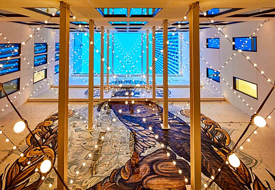 The Peregrine Omaha Downtown Curio Collection by Hilton