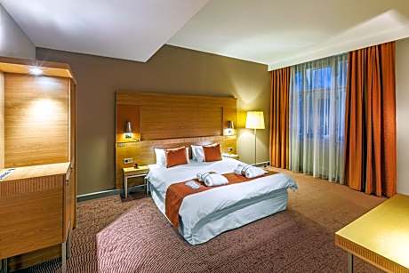 Standard Room with Double Bed