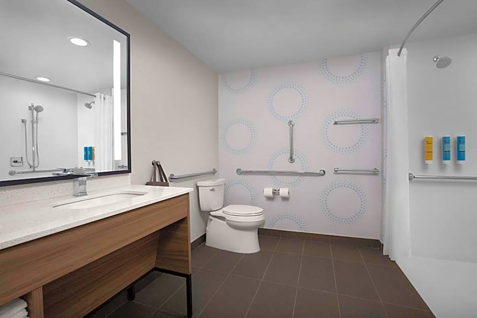 Tru by Hilton Jackson, TN