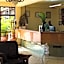 Coconut Grove Regency Hotel