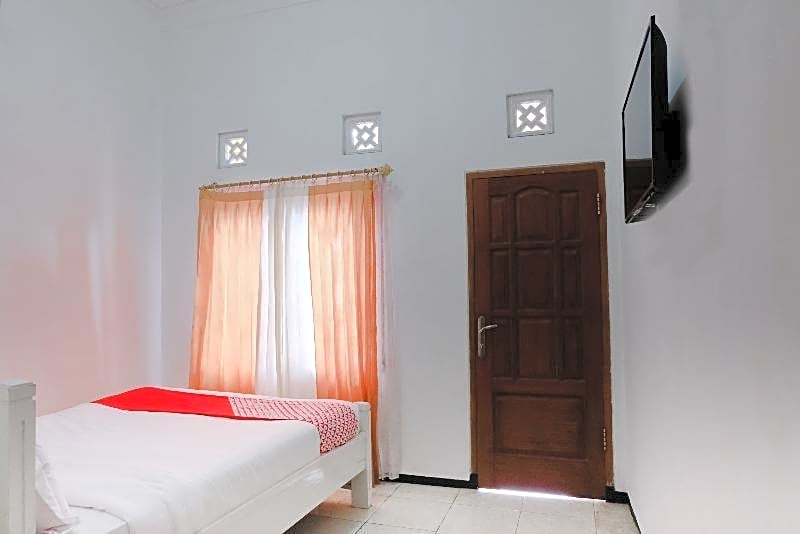 SUPER OYO 538 Villa Handayani Syariah