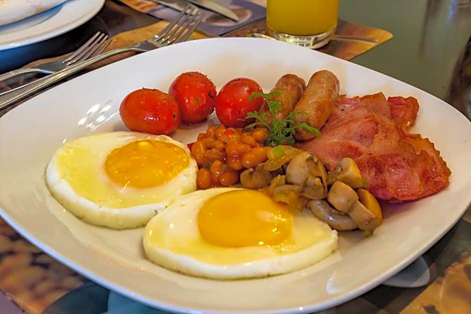 Hoyohoyo Chartwell Lodge