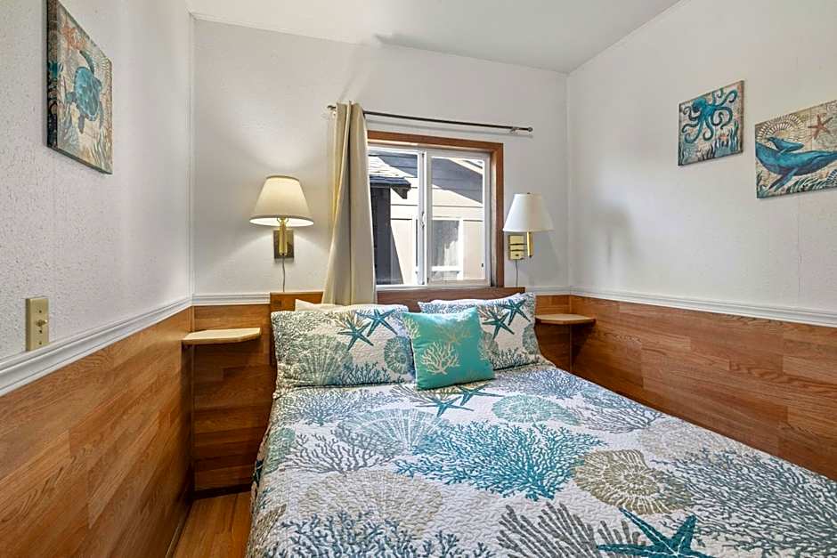 Oceanside Ocean Front Cabins