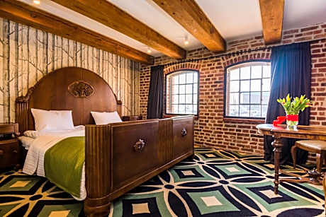 Double Room with Harbor View - antiques