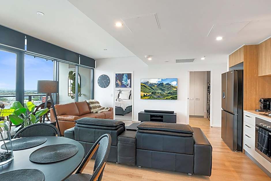 Frank & Franki @ West Franklin