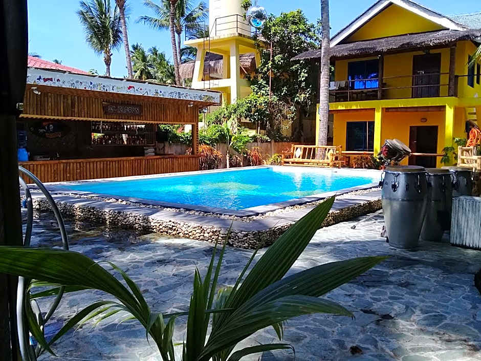 Apo Diver Beach Accomodation