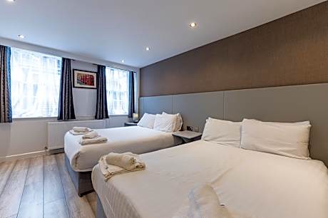 Luxury Quadruple Room