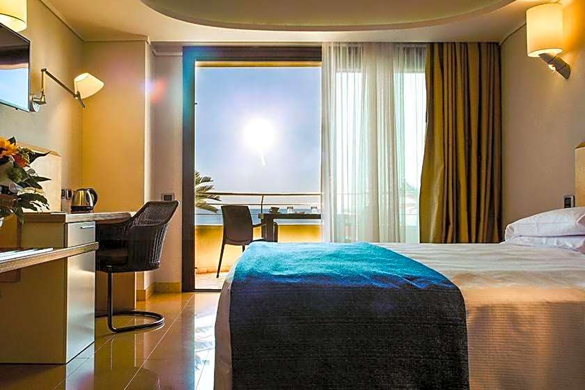 Photo 1 of 26 of 1 Double Bed or 2 Beds, Sea View