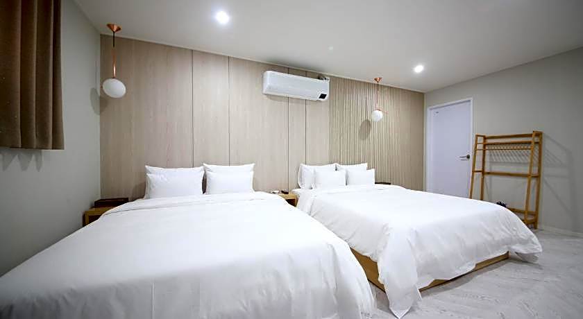 HARU HOTEL