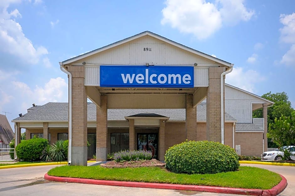 Motel 6-Baytown, TX - Baytown East